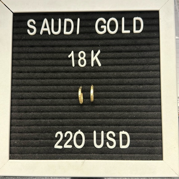 18K Saudi Gold  Earrings Hoops - Picture 2 of 4